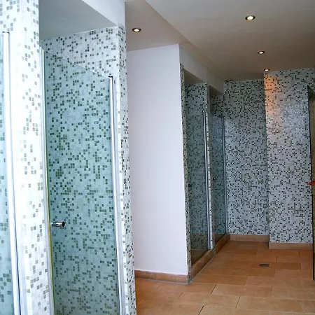 Club 218 Wellness Lakas Apartman Siofok